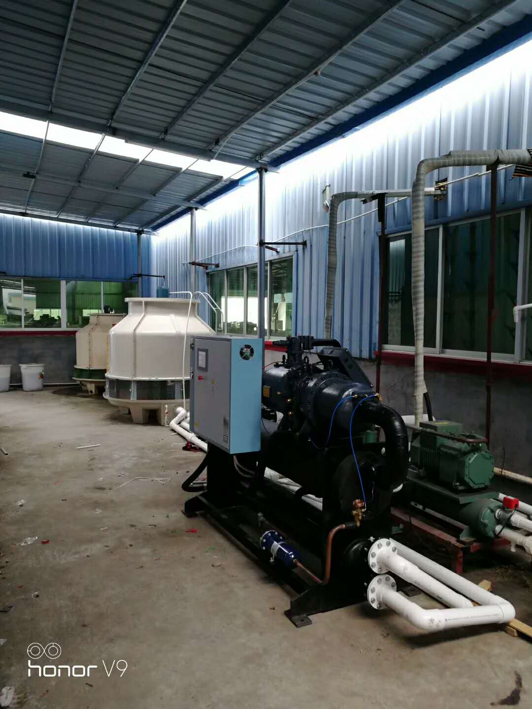 Industrial air cooled screw water chiller