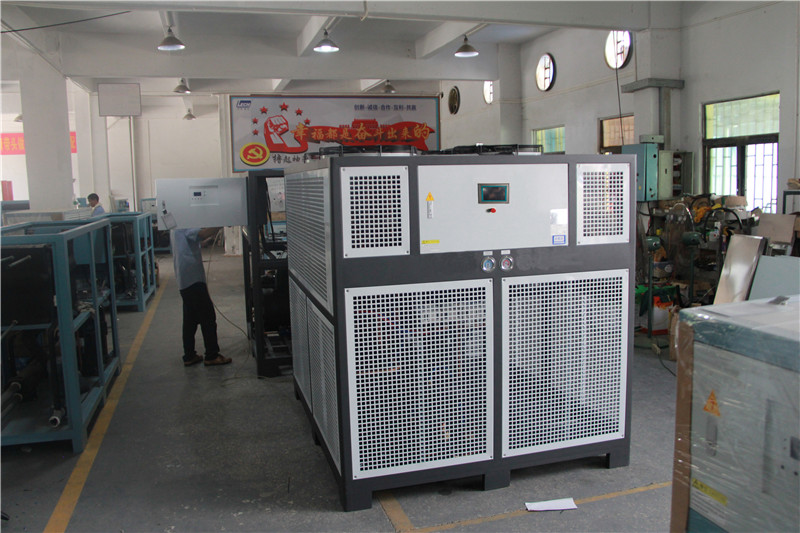 30HP air cooled screw chiller