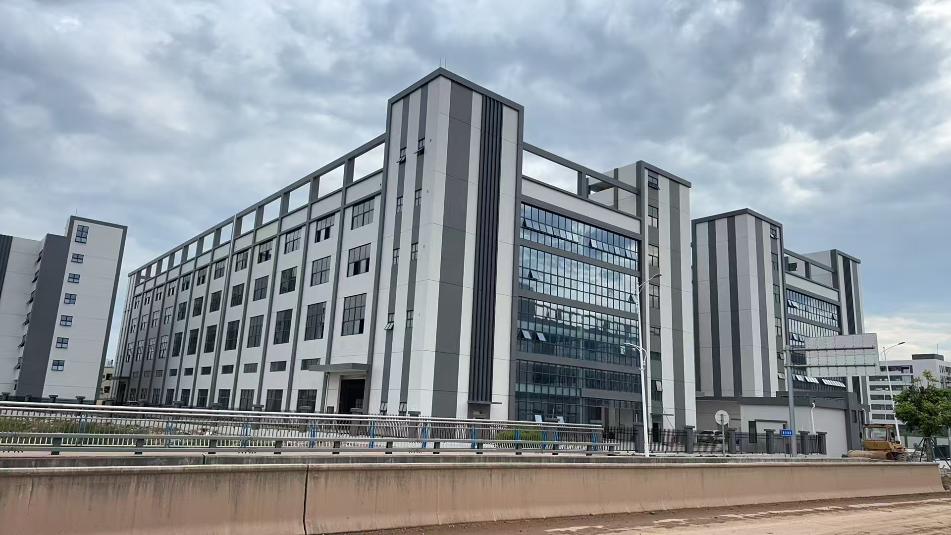 Housewarming Celebration | Lengfengge Rooted in Huizhou to Build Industrial Park, Forging a New Entrepreneurial Legend with Its Intelligent Cooling Strength